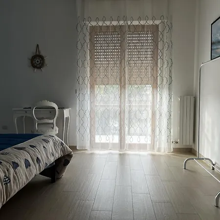 Amaretrani 4* טרני