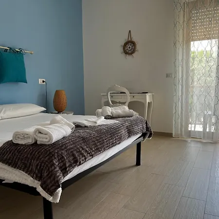 Amaretrani 4* טרני